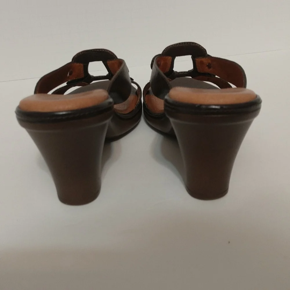 Clark's Brown Leather Wedges sz 8